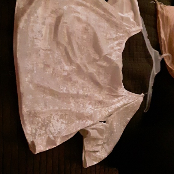 Off the shoulder top - Picture 1 of 4